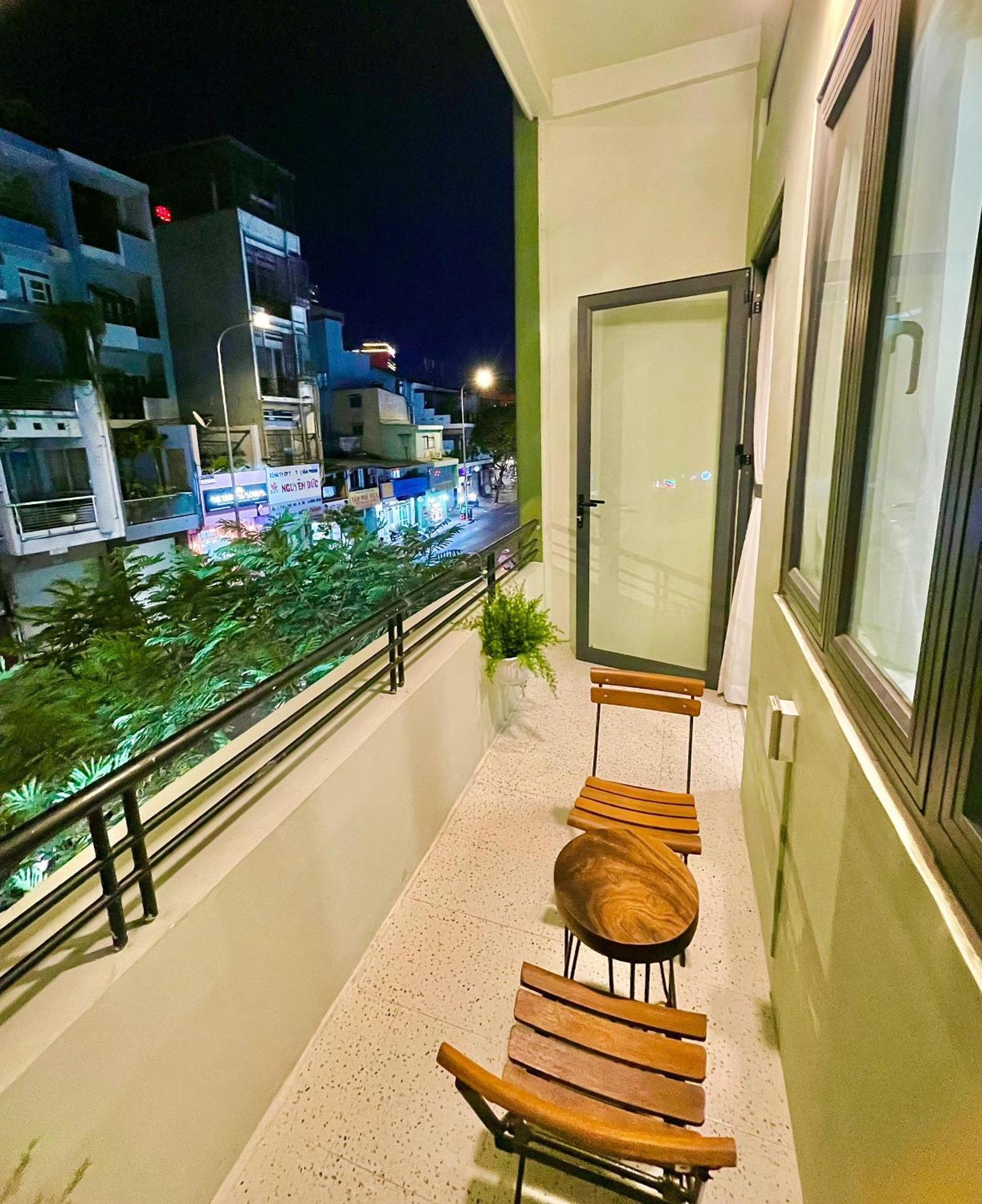 Larita Saigon